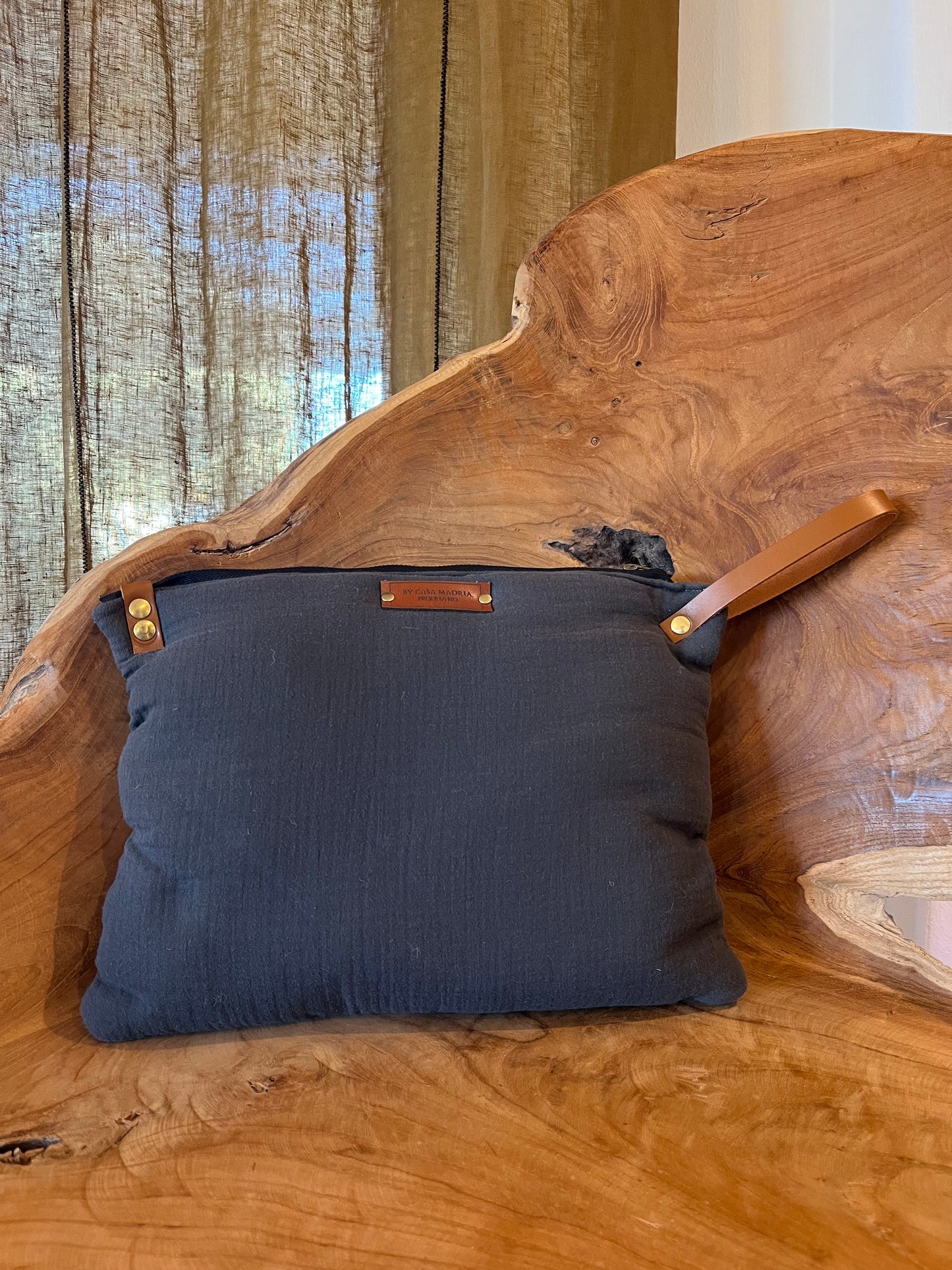 Pochette « grise »
