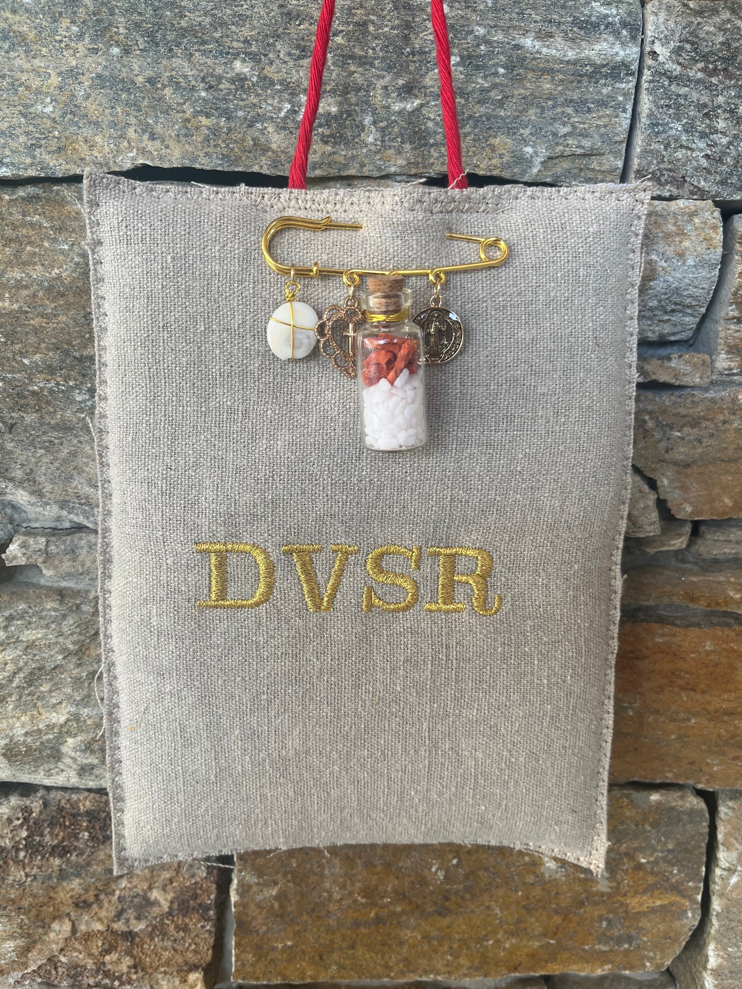 Grigri « DVSR » et son épingle religieuse