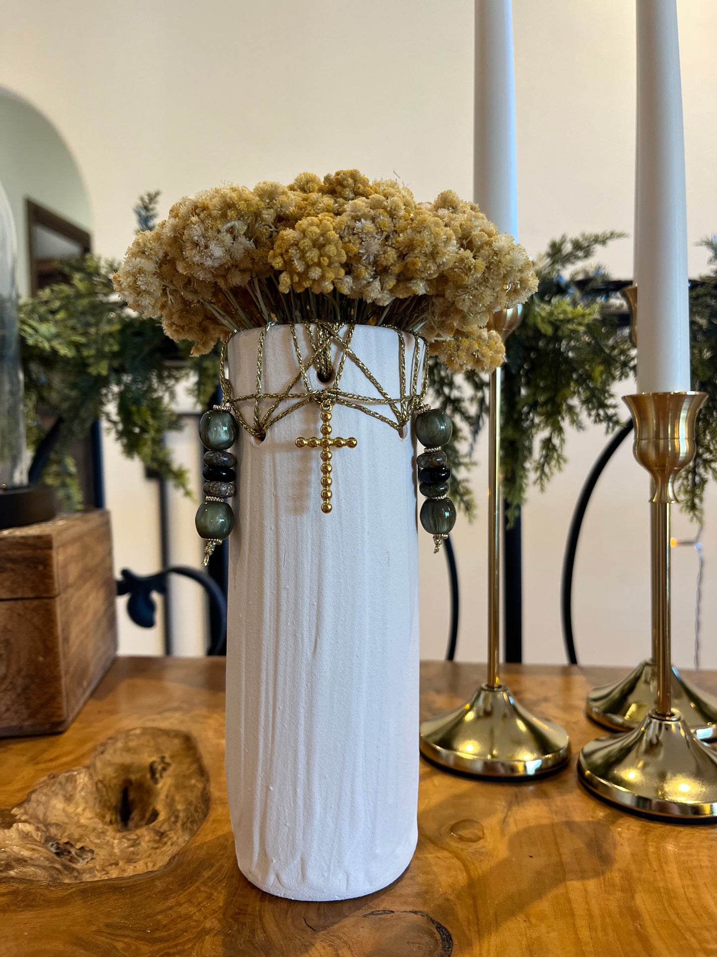 Soliflore à poser « Croix perles vertes »