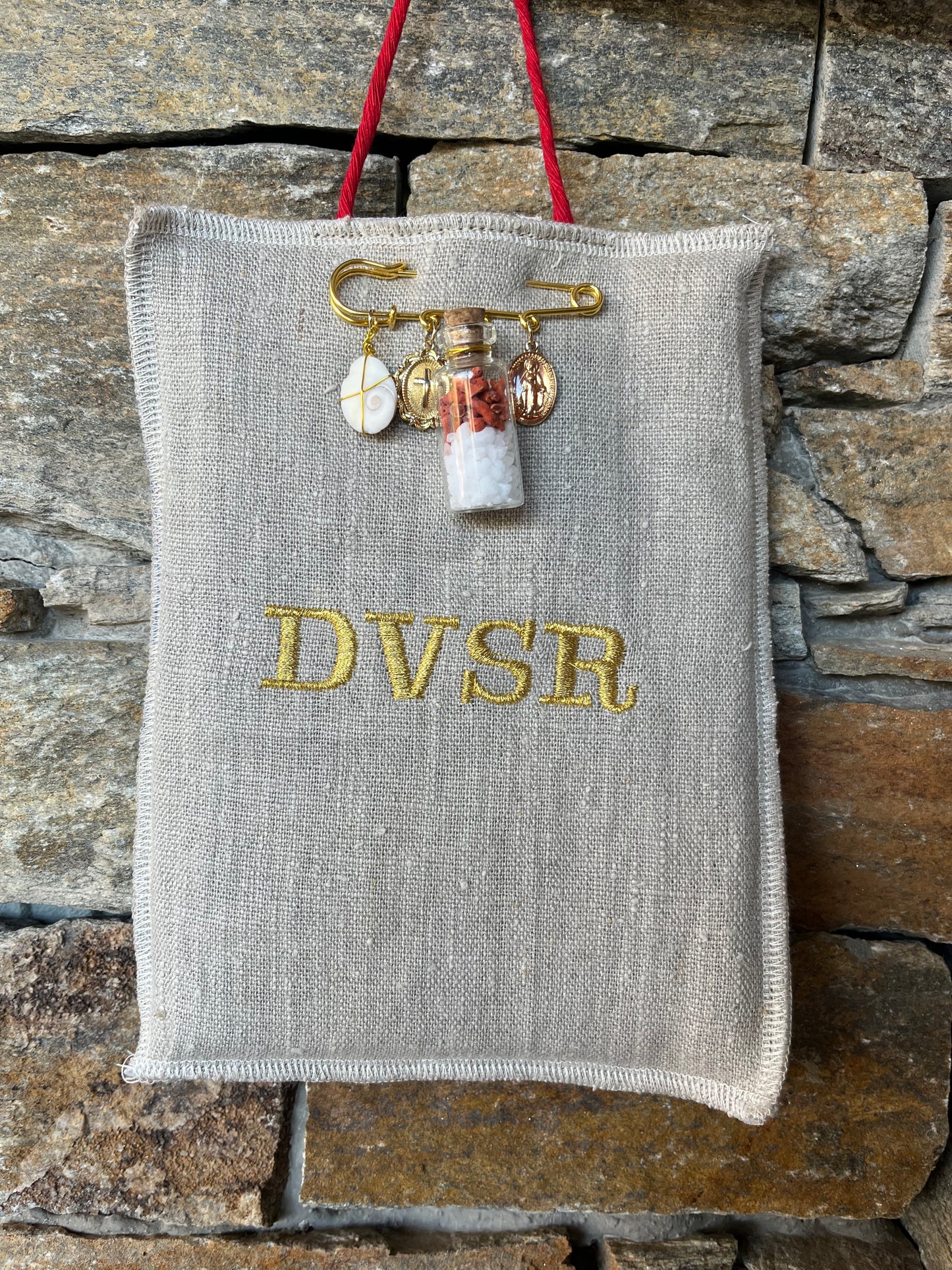Grigri « DVSR » et son épingle religieuse