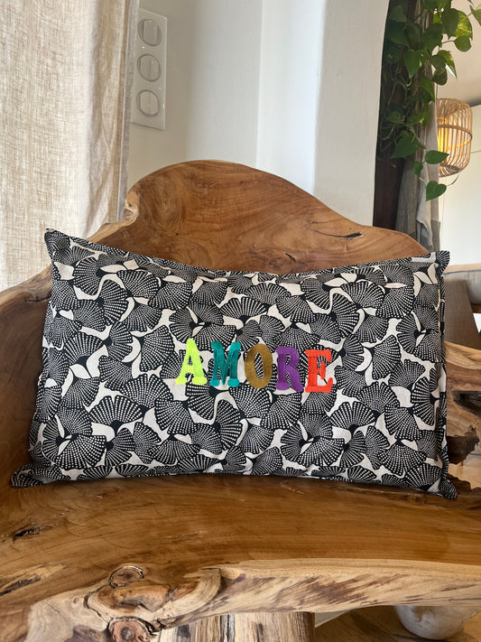 Coussin en Lin rectangulaire "Amore" brodé (feuilles noires)