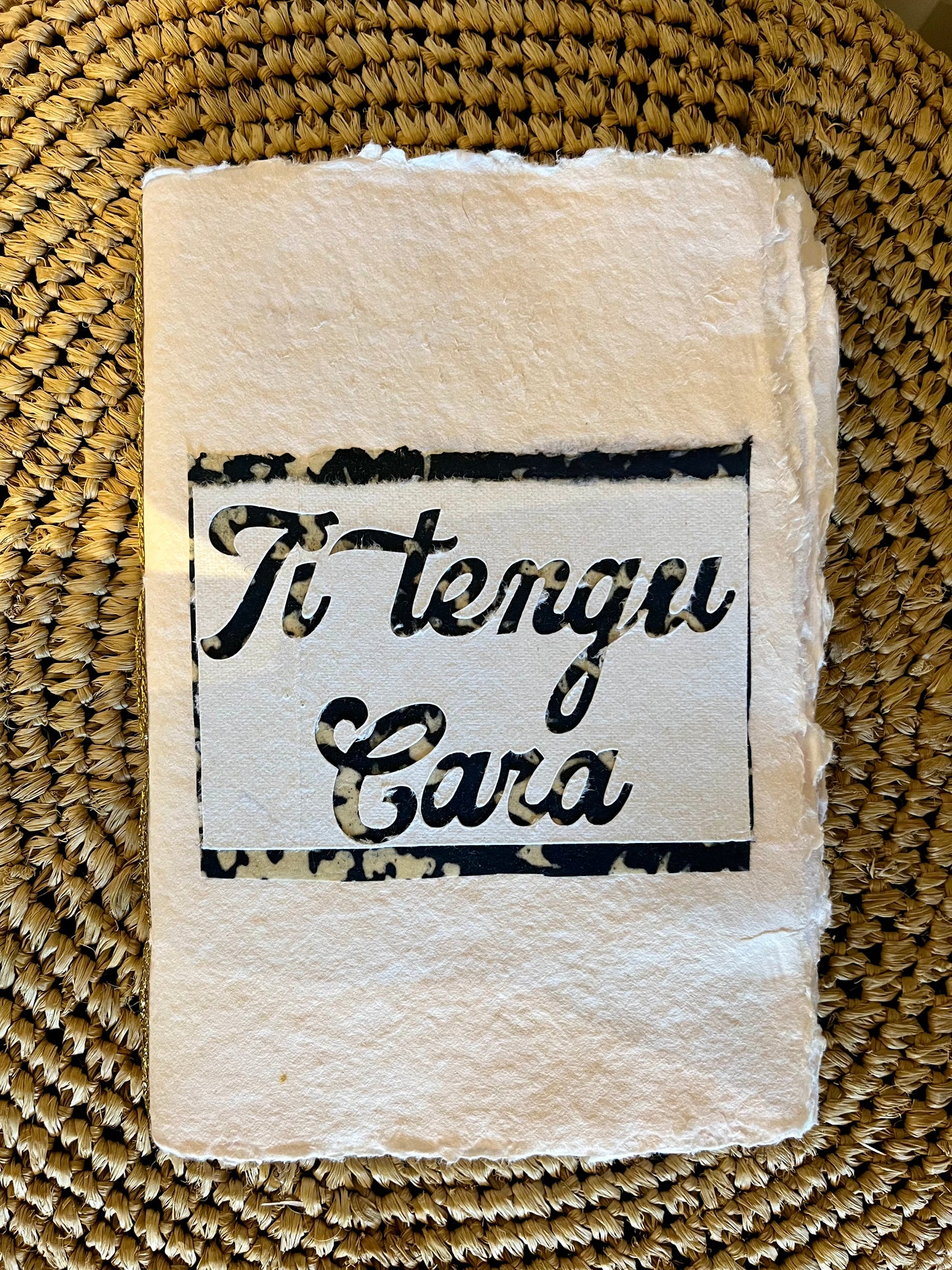 Cahier "Ti Tengu Cara" fleurs jaunes